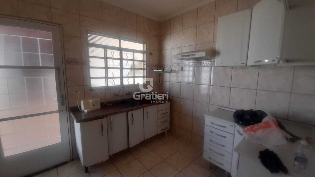 Casa 2 quartos 1 nos fundos no pq. Igaçaba