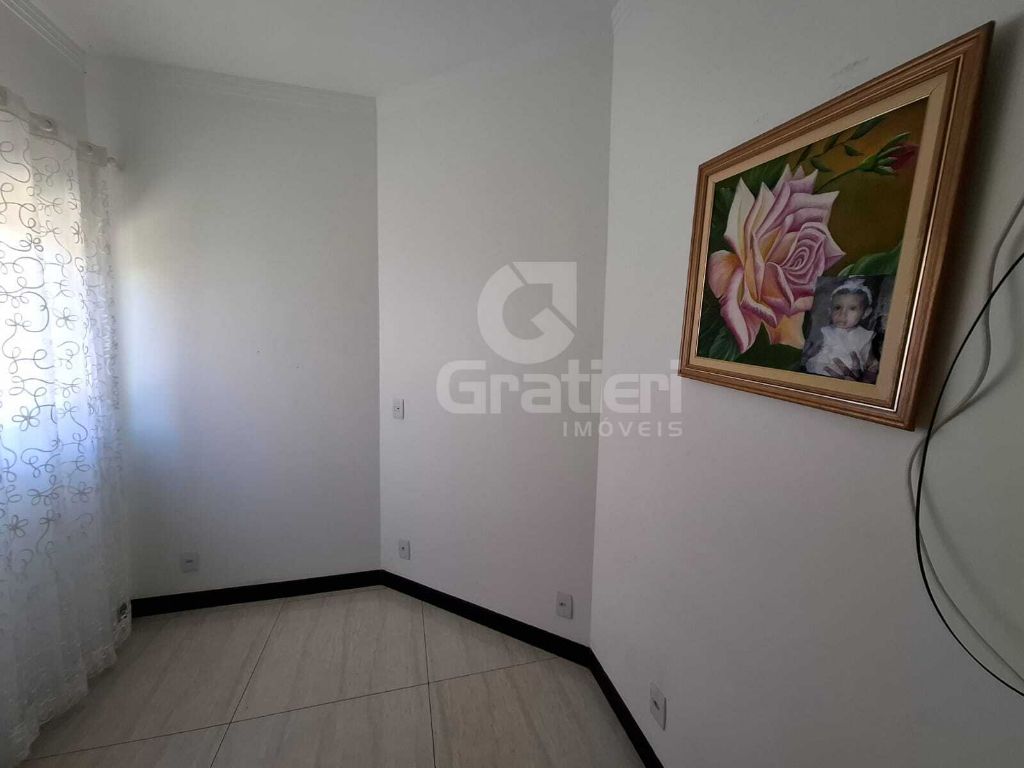 Casa de alto padrão no portal dos oitis