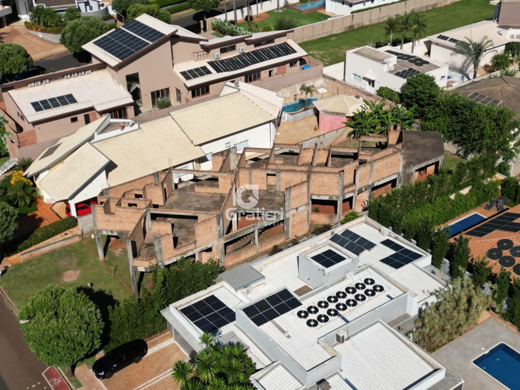 Sobrado em construção no portal dos oitis