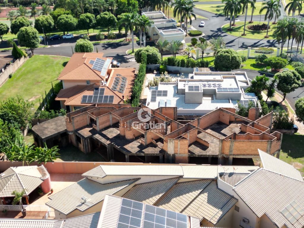 Sobrado em construção no portal dos oitis