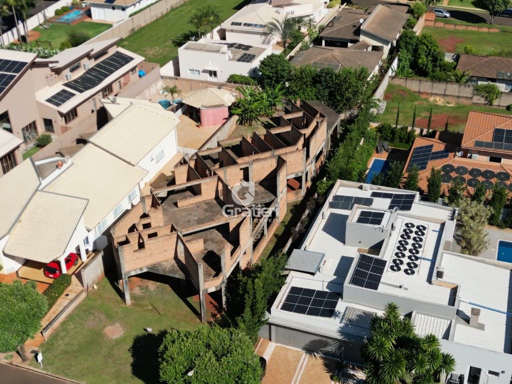 Sobrado em construção no portal dos oitis