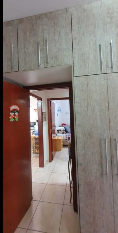 Casa 2 dormitórios no parque igaçaba
