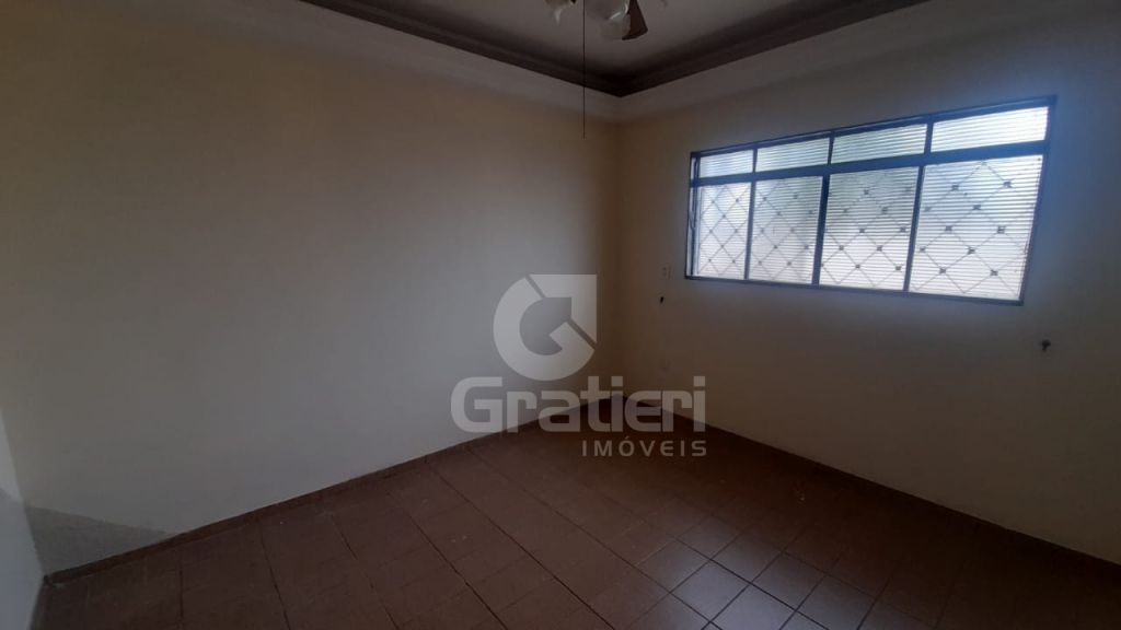 Casa com quintal grande no parque são paulo