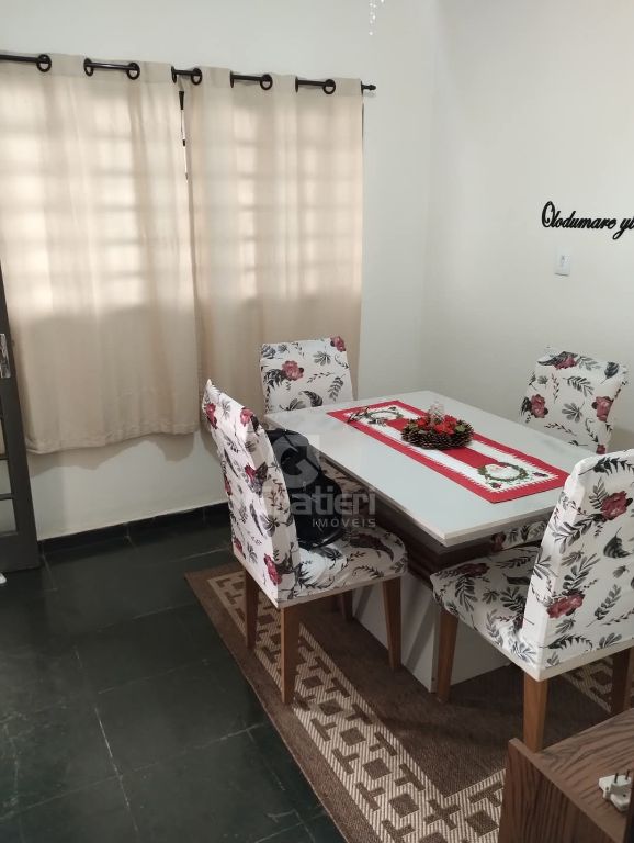 Sobrado à venda no residencial santa sofia