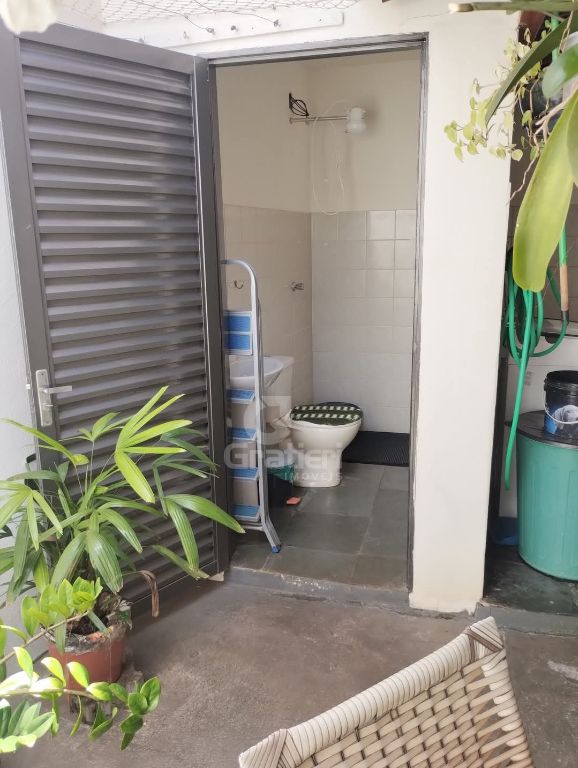 Sobrado à venda no residencial santa sofia