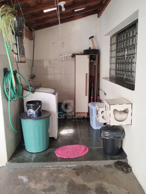Sobrado à venda no residencial santa sofia