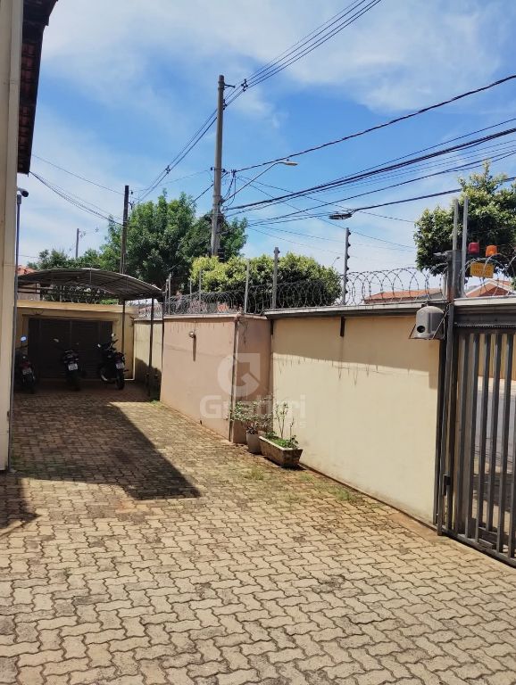 Sobrado à venda no residencial santa sofia