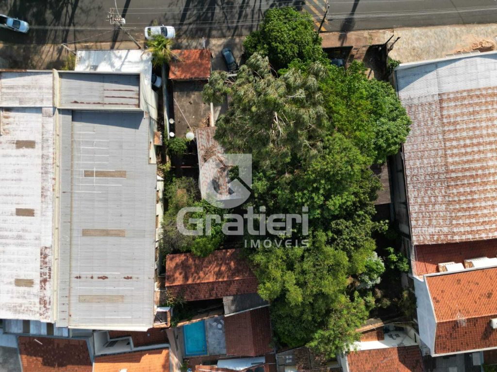 Área comercial na entrada da cidade próximo a igreja do são 