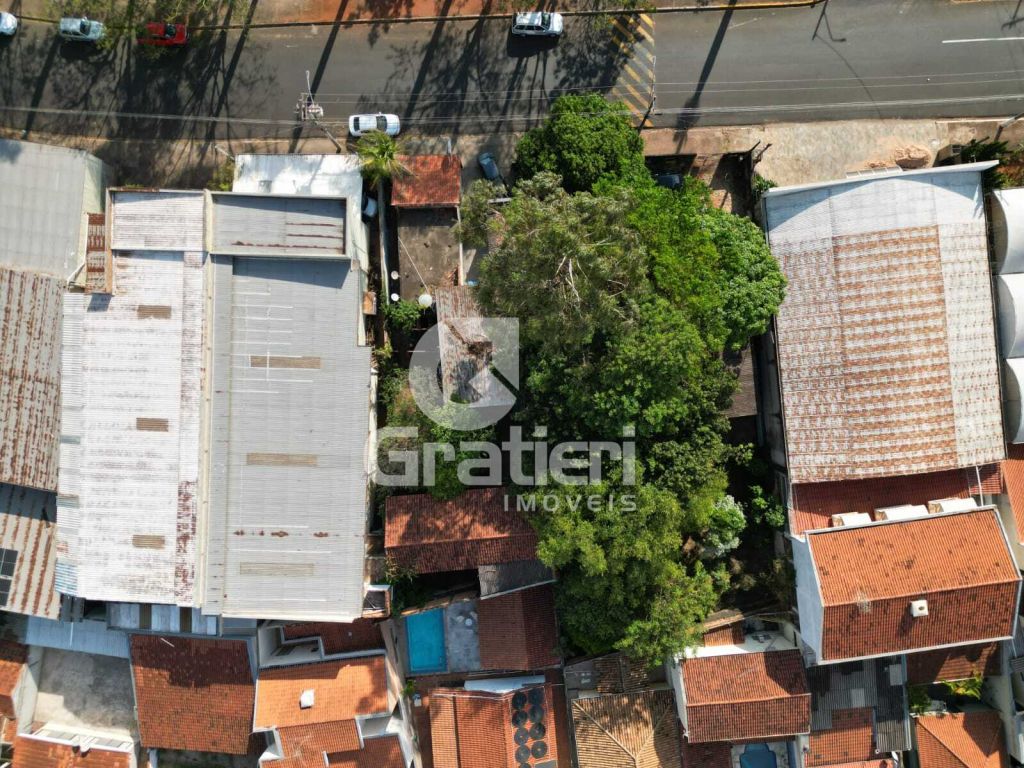 Área comercial na entrada da cidade próximo a igreja do são 