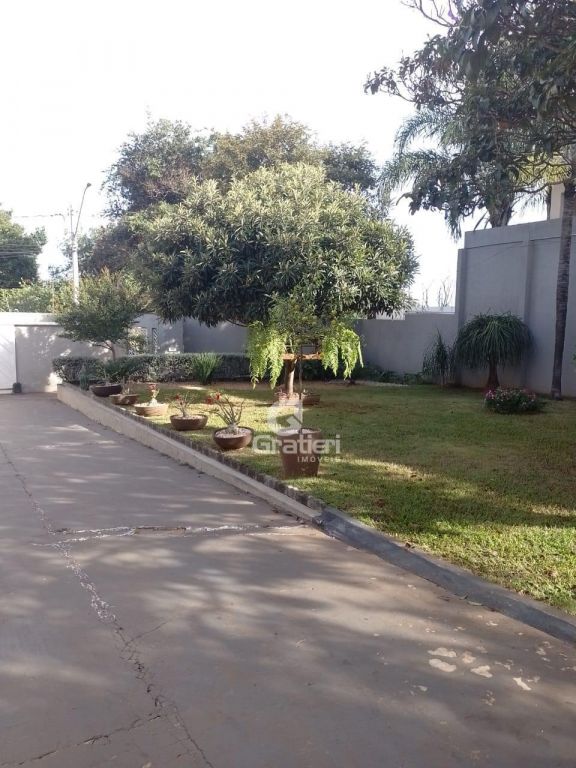 Casa 3 dormitórios sendo 1 suíte, campus ville
