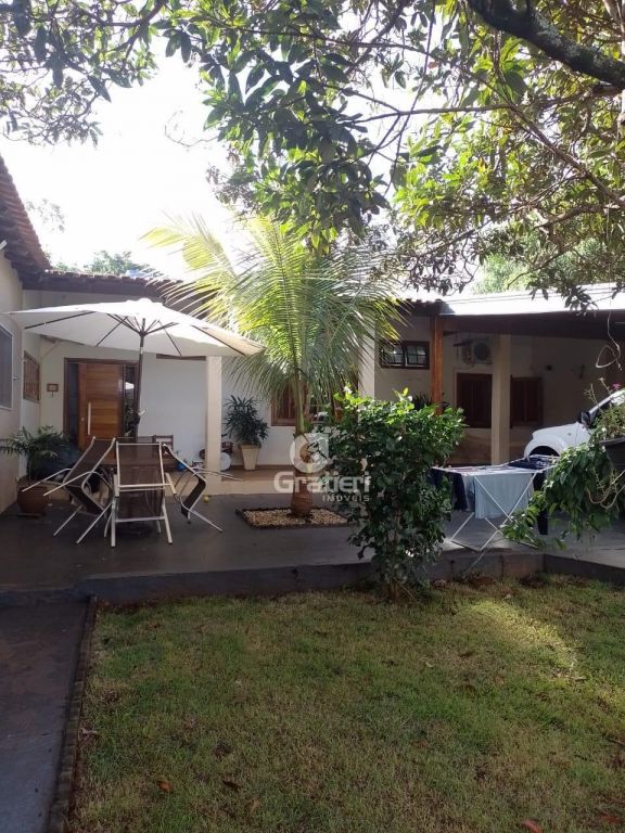 Casa 3 dormitórios sendo 1 suíte, campus ville