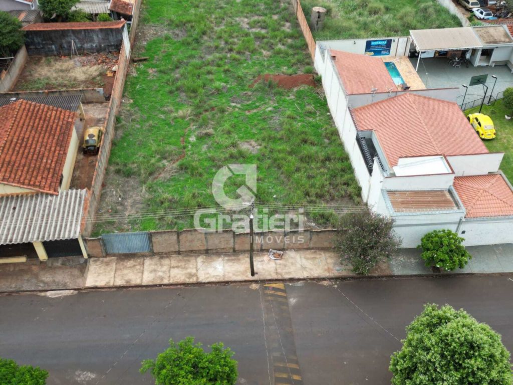 Área de 1284m² totalmente murada (rincão)