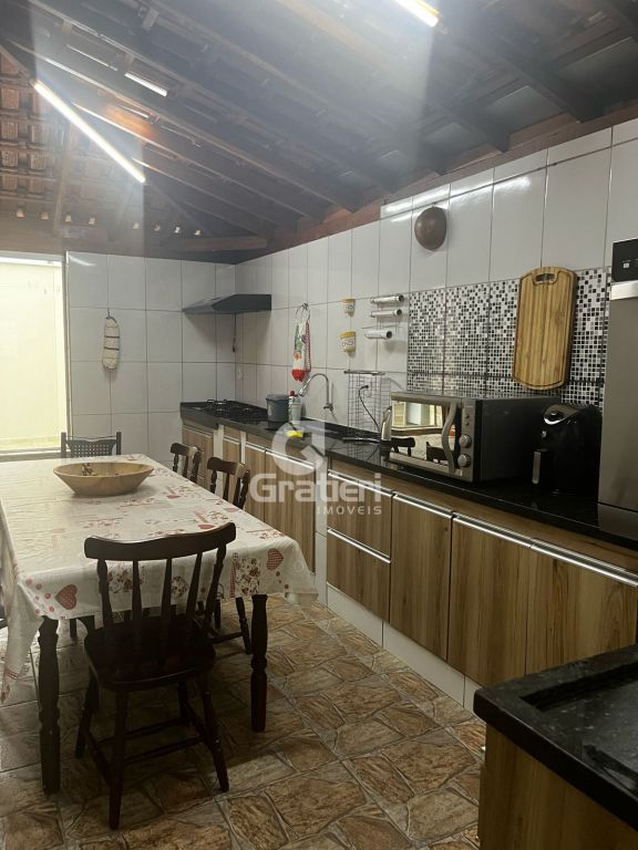 Casa 2 quartos sendo 1 suíte, jardim esplanada