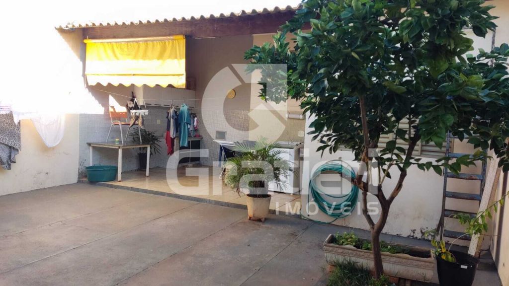 Casa 2 quartos edícula 1 quarto no altos de pinheiros