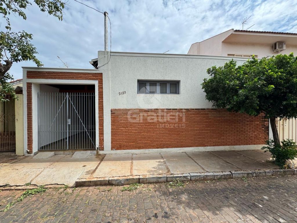 Casa com 3 dorms, escritório e suíte – próx. À santa casa