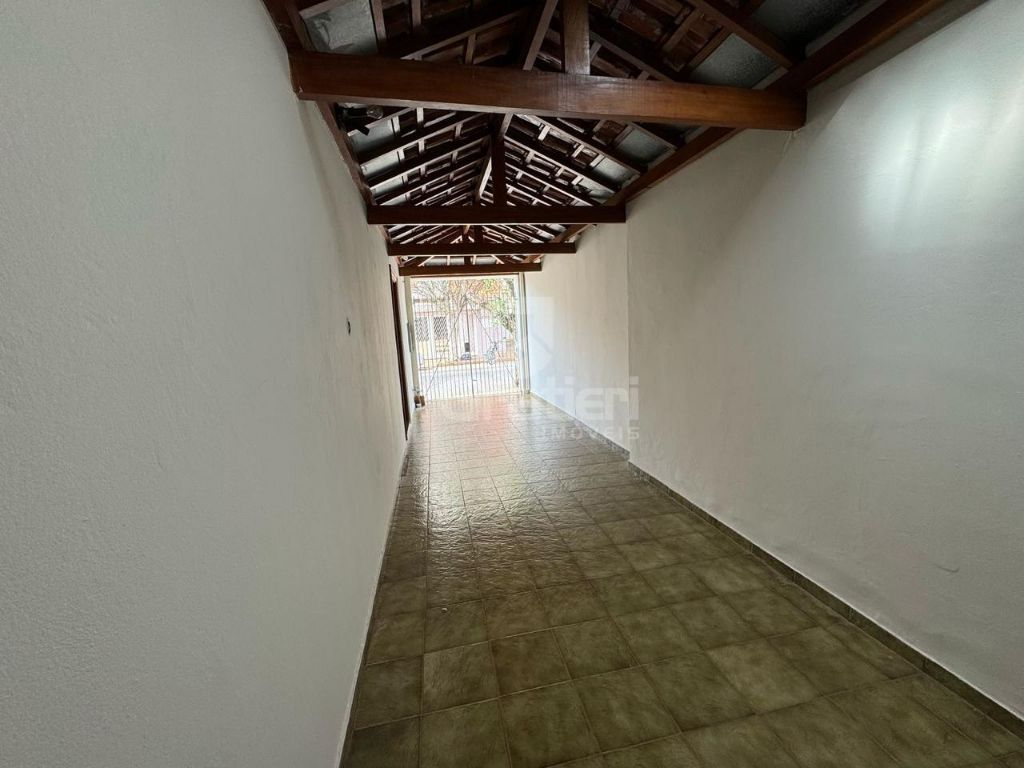 Casa com 3 Dorms, Escritório e Suíte Próx. À Santa Casa