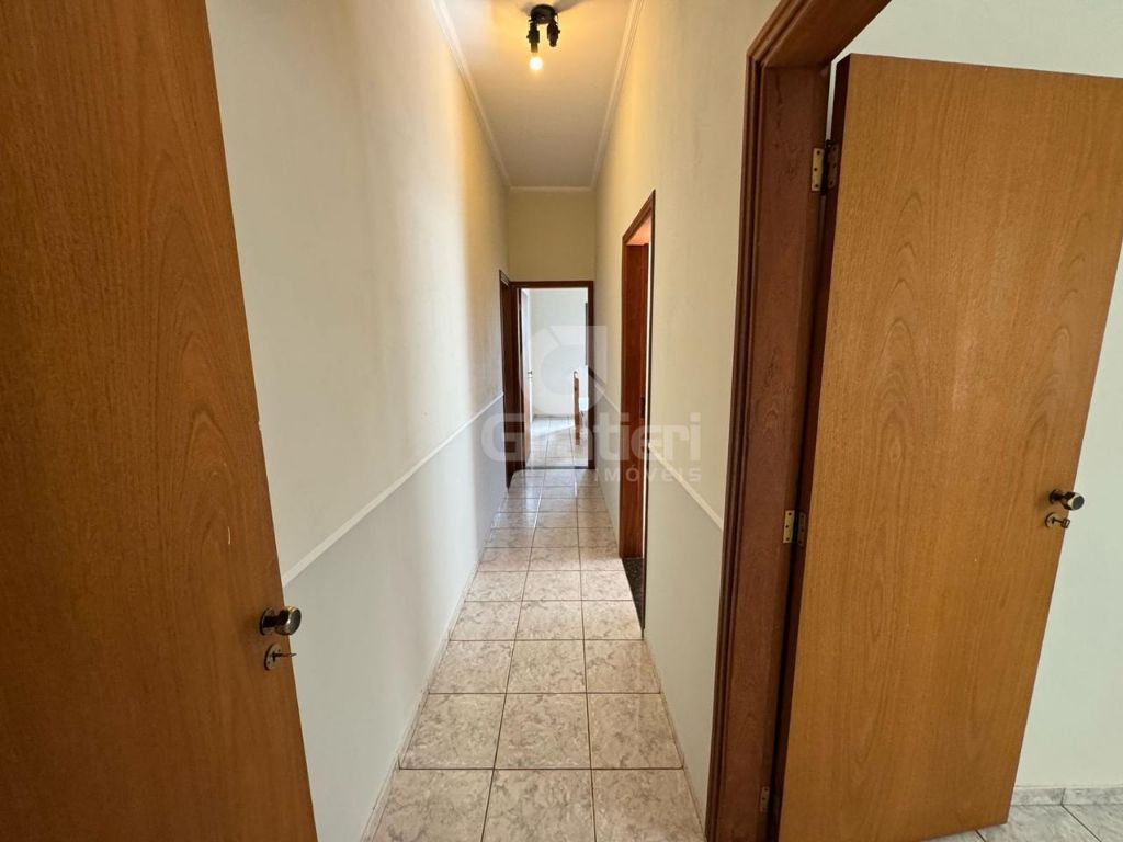 Casa com 3 Dorms, Escritório e Suíte Próx. À Santa Casa