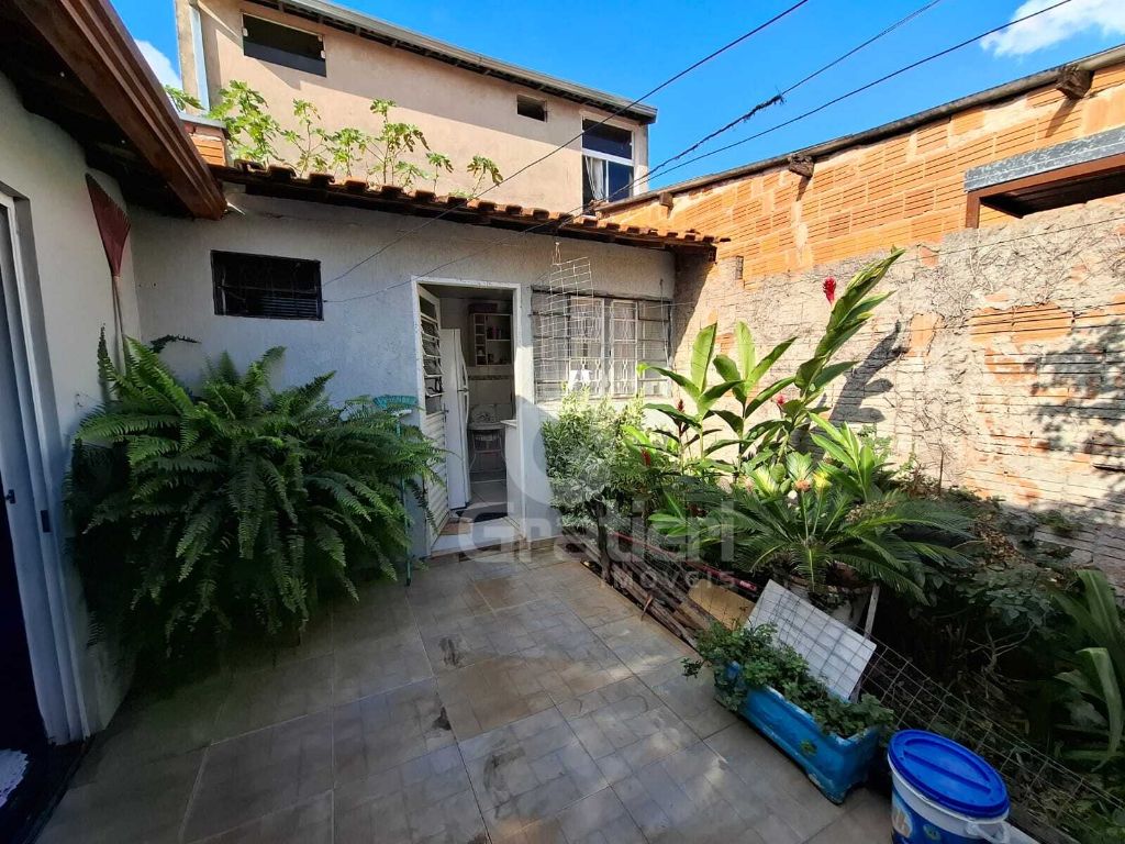 Casa com 3 quartos s/ 2 suítes no maria luiza