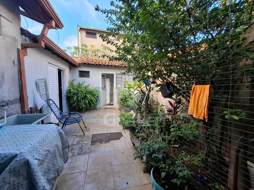 Casa com 3 quartos s/ 2 suítes no maria luiza