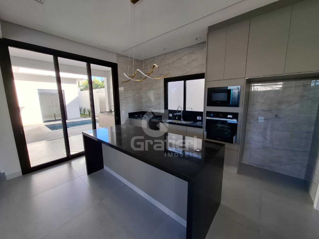 Casa com 3 suítes no buona vita