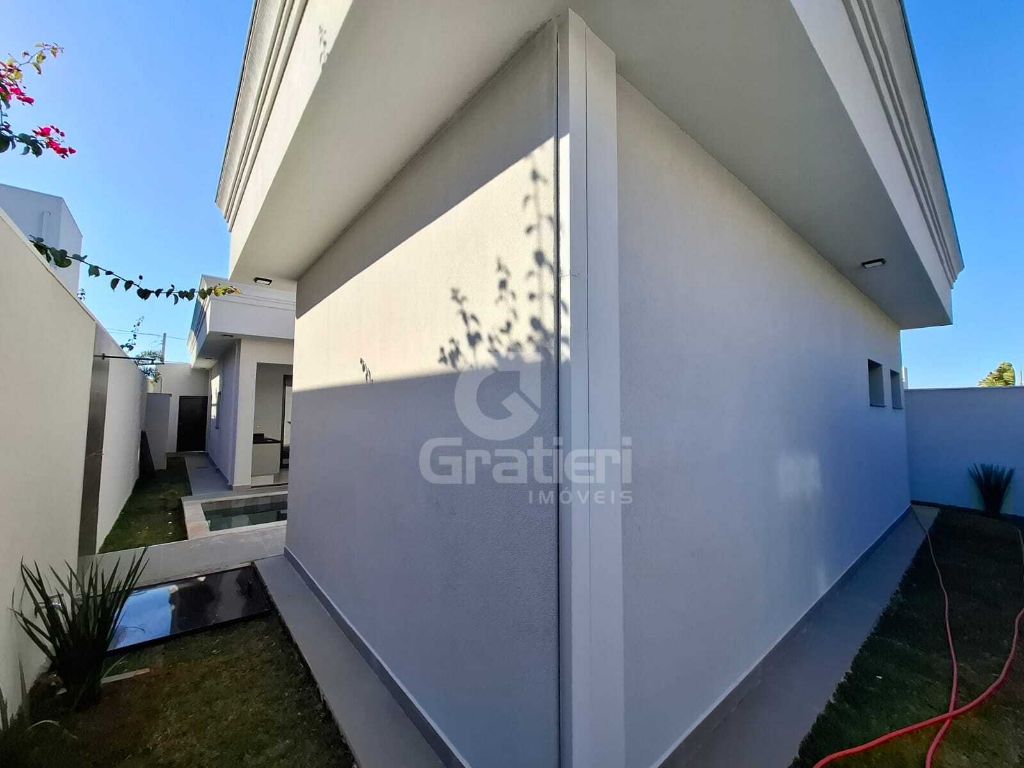 Casa com 3 suítes no buona vita