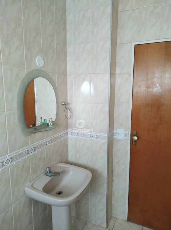 Apartamento 3 quartos s/ 1 suíte no residencial flores