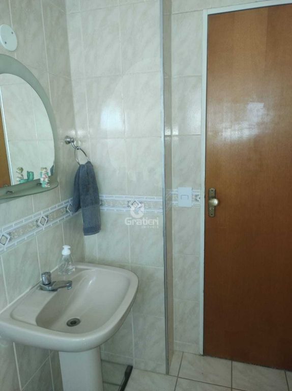 Apartamento 3 quartos s/ 1 suíte no residencial flores