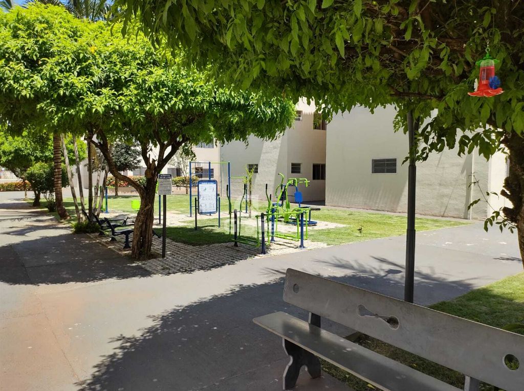 Apartamento 3 quartos s/ 1 suíte no residencial flores