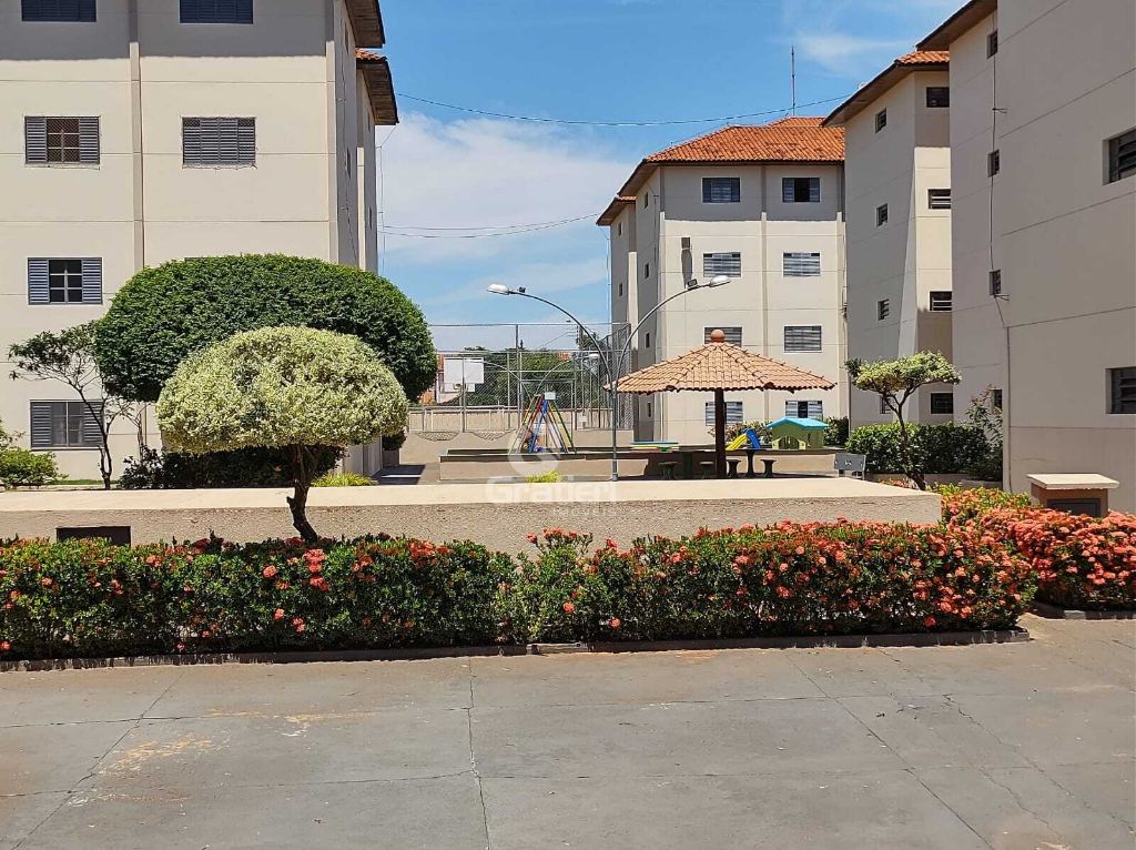 Apartamento 3 quartos s/ 1 suíte no residencial flores