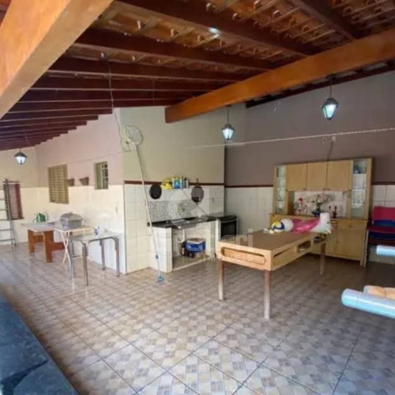 Casa com 3 dormitórios s/ 1 suíte - jardim aranga