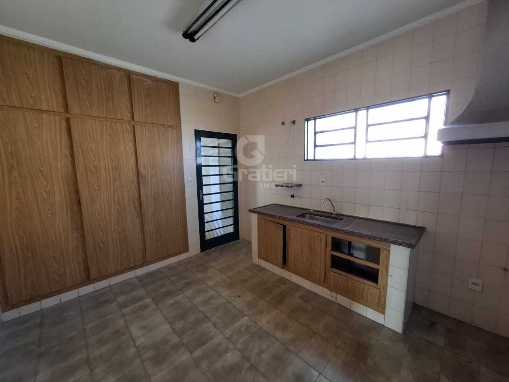 Casa ampla na vila josé bonifácio