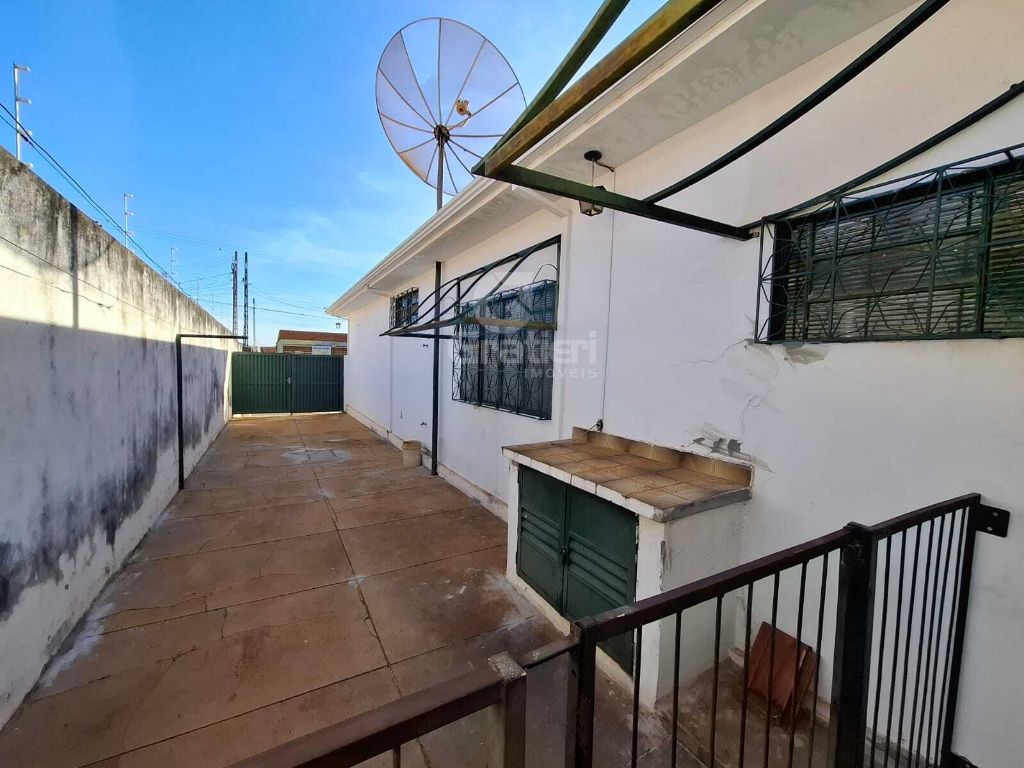 Casa ampla na vila josé bonifácio