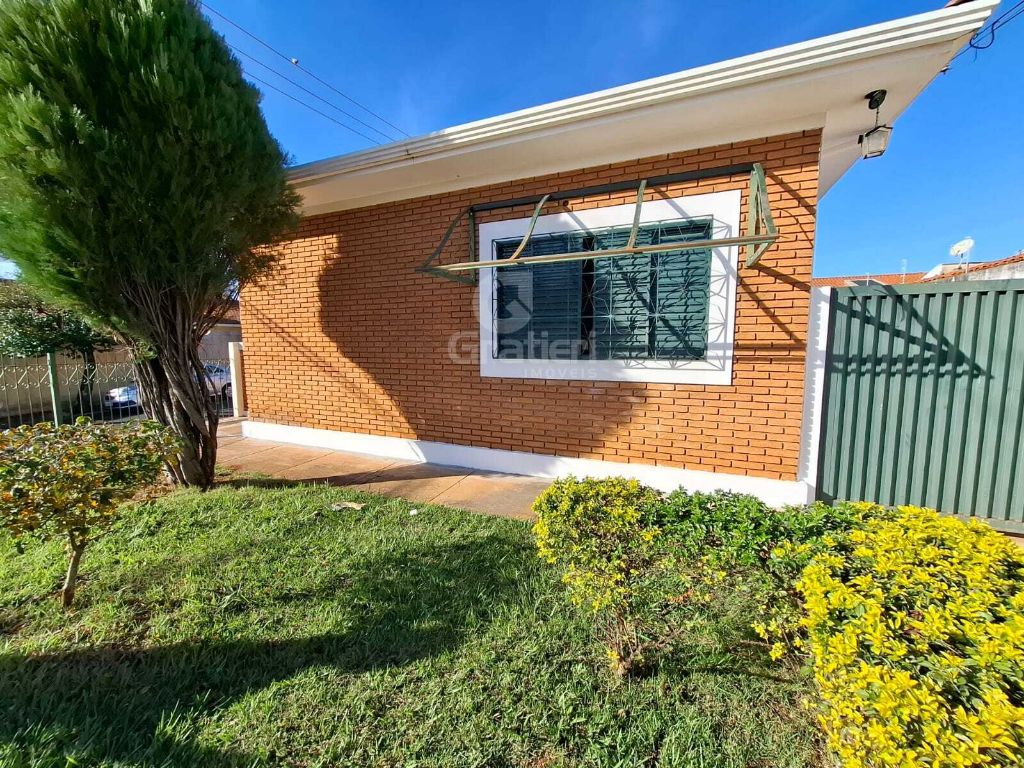 Casa ampla na vila josé bonifácio