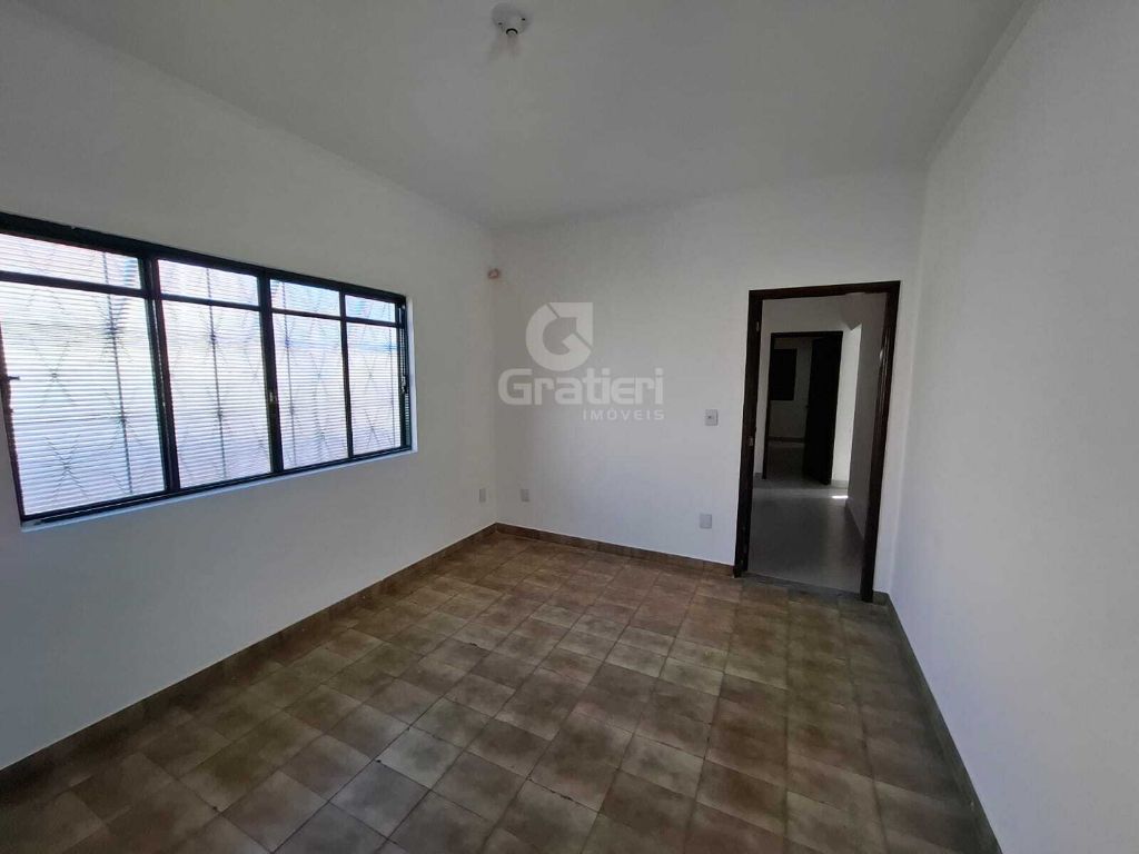 Casa ampla na vila josé bonifácio