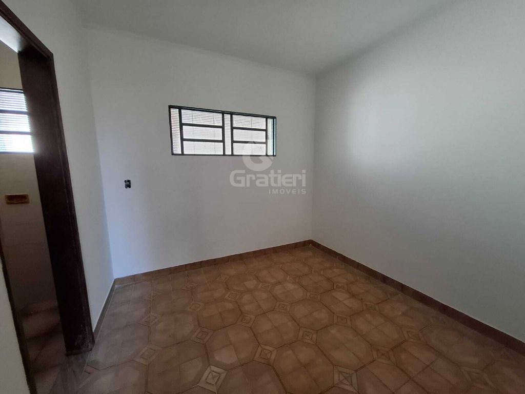 Casa ampla na vila josé bonifácio