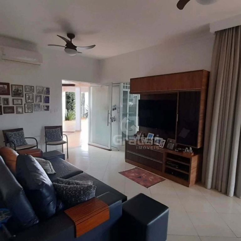 Maravilhosa casa à venda – vila harmonia