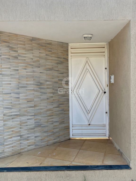 Casa com 4 Dormitórios no Centro, próximo a avenida 36