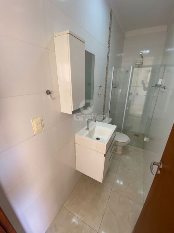 Casa com 4 Dormitórios no Centro, próximo a avenida 36
