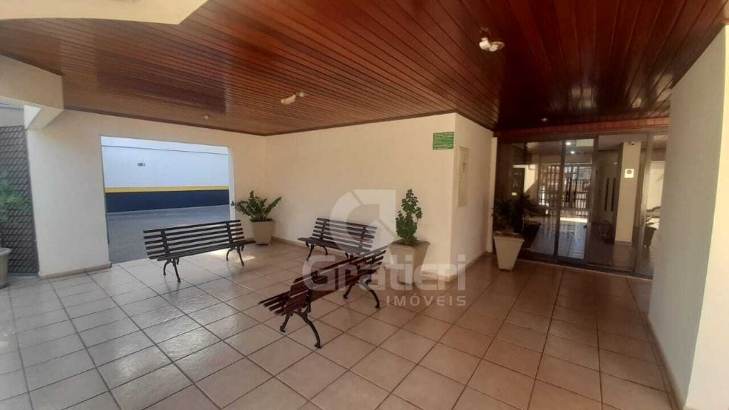 Apartamento com 2 Dormitórios no Edifício Solimões