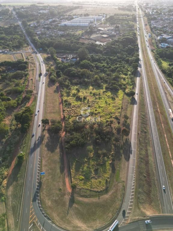 Área comercial, 57 mil m² no trevo da sp 255 com a sp 310