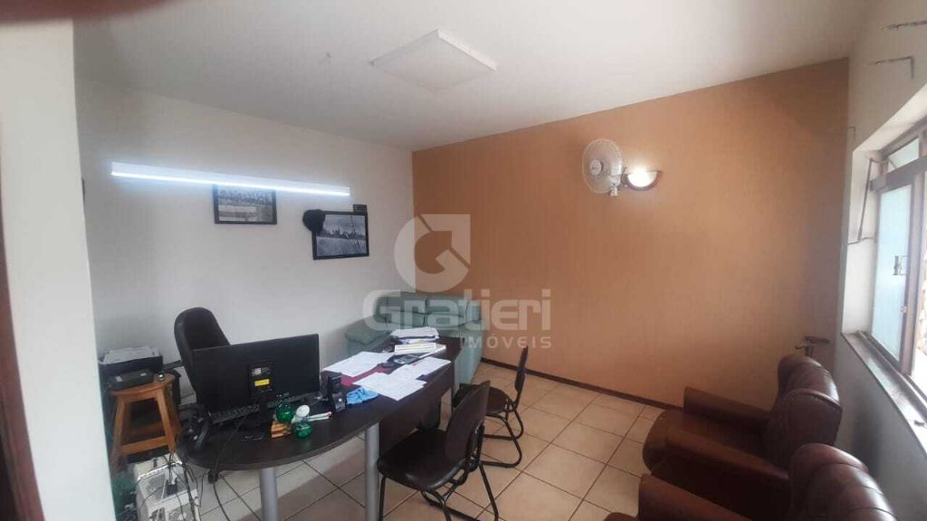 Imóvel Residencial com Potencial Comercial Próximo ao Batalhão