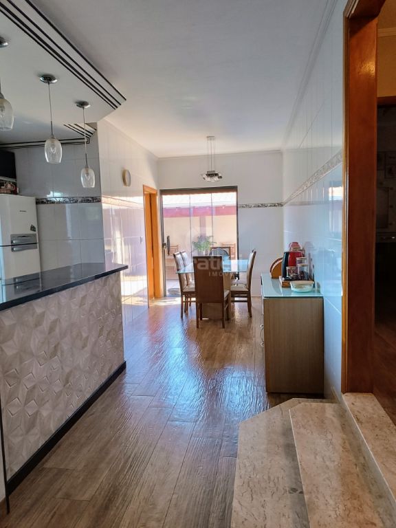 Casa Completa com Área de Lazer Américo Brasiliense