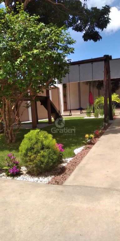 Casa completa com área de lazer – américo brasiliense