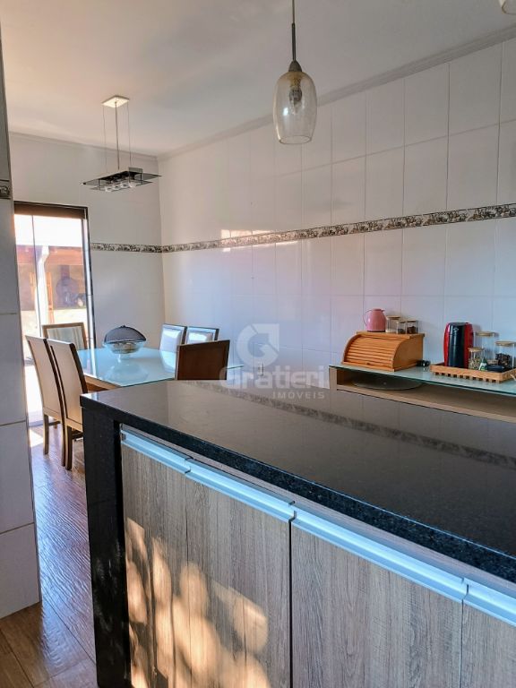 Casa Completa com Área de Lazer Américo Brasiliense