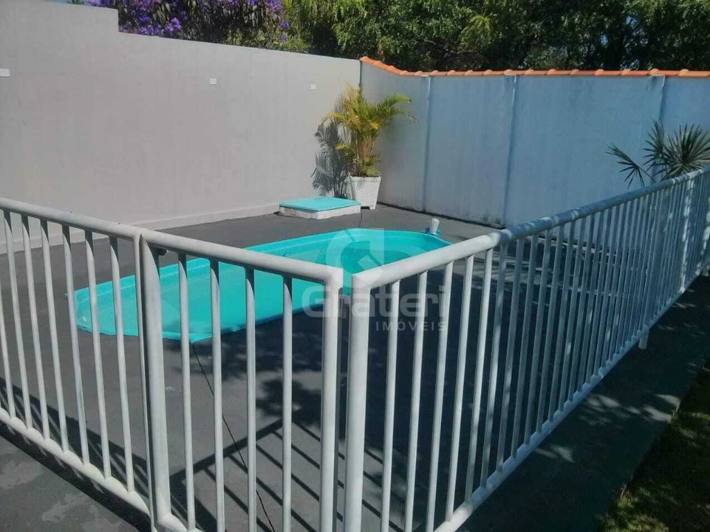 Casa Completa com Área de Lazer Américo Brasiliense