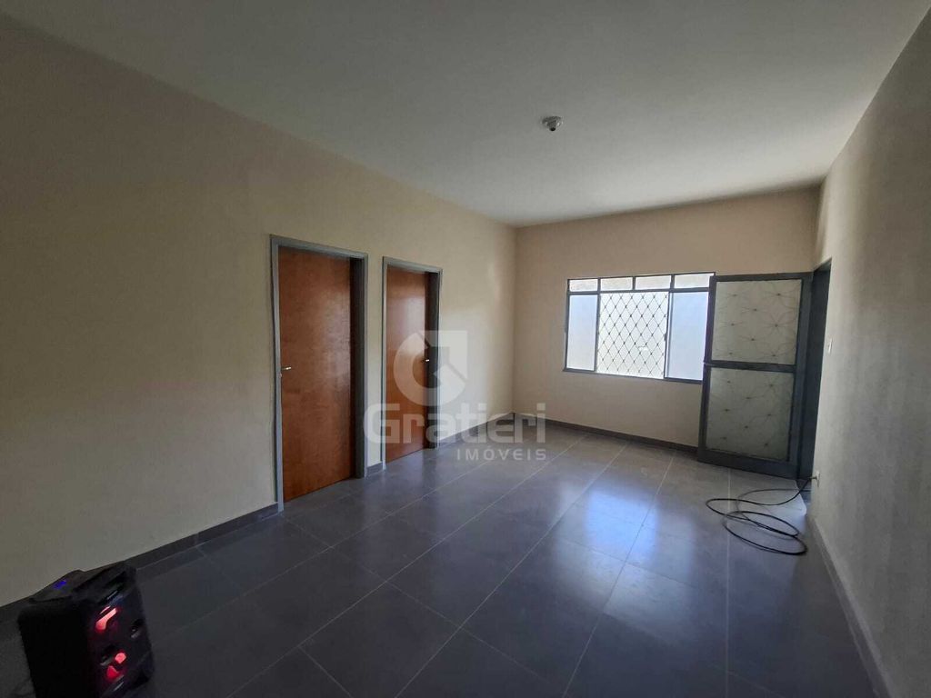 Casa + Edícula à Venda na Vila Xavier