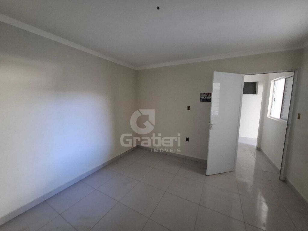 Casa + Edícula à Venda na Vila Xavier