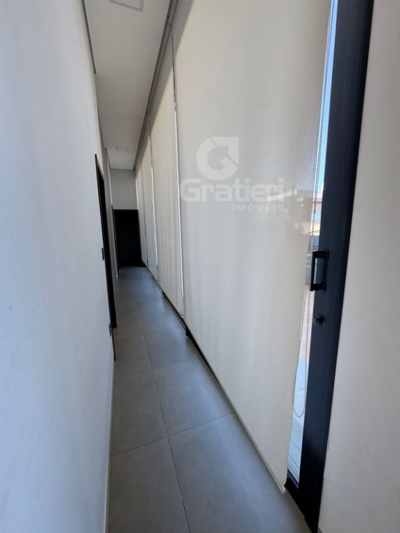 Residência de Alto Padrão com 3 Suítes, Piscina Aquecida e Espaço Gourmet no Quinta das Laranjeiras