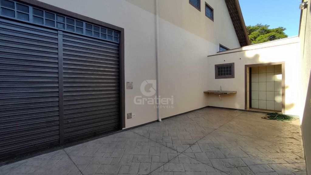 Prédio Comercial de Esquina São Geraldo