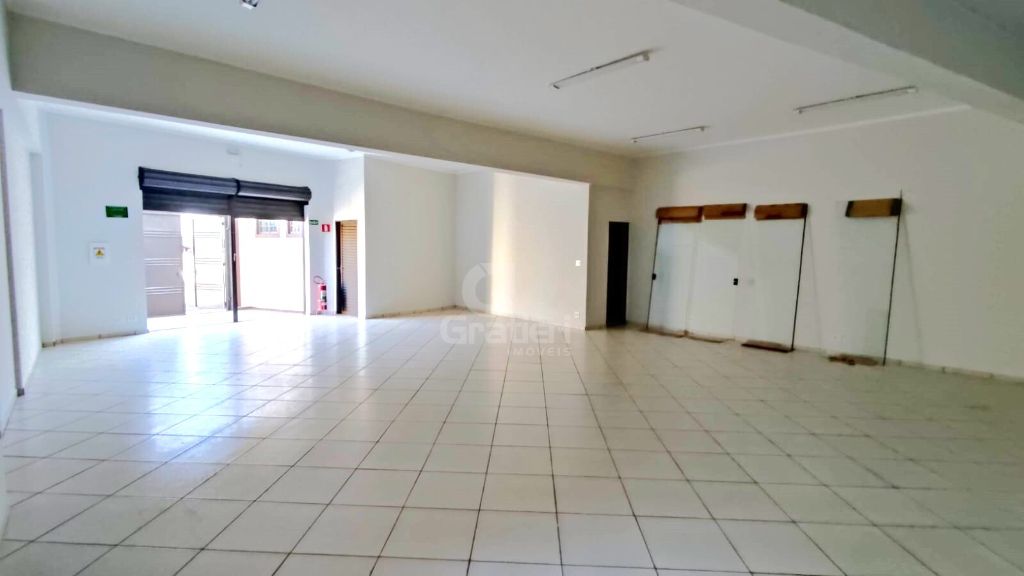 Prédio Comercial de Esquina São Geraldo